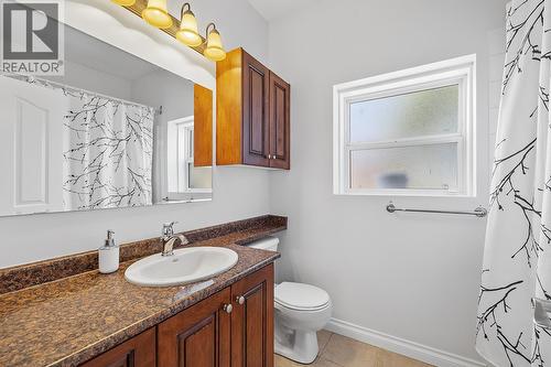 1285 Tanemura Crescent, Kelowna, BC - Indoor Photo Showing Bathroom