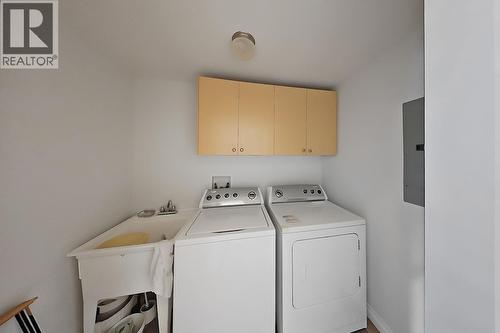 1285 Tanemura Crescent, Kelowna, BC - Indoor Photo Showing Laundry Room