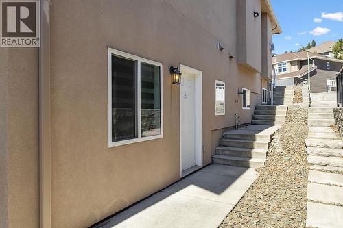 1285 Tanemura Crescent, Kelowna, BC - Outdoor