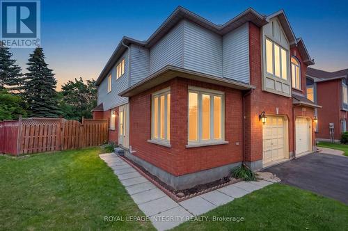 137 HUNTERSWOOD CRESCENT  Ottawa, ON K1G 5W1
