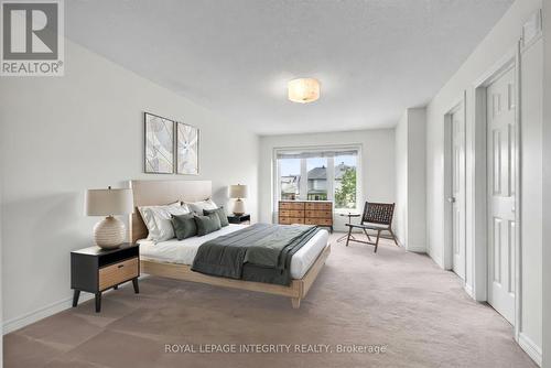 137 Hunterswood Crescent, Ottawa, ON - Indoor Photo Showing Bedroom