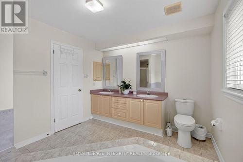 137 Hunterswood Crescent, Ottawa, ON - Indoor Photo Showing Bathroom