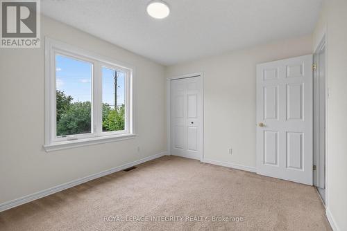 137 Hunterswood Crescent, Ottawa, ON - Indoor Photo Showing Other Room