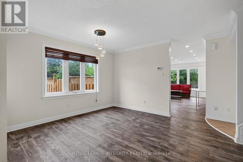 137 Hunterswood Crescent, Ottawa, ON - Indoor Photo Showing Other Room