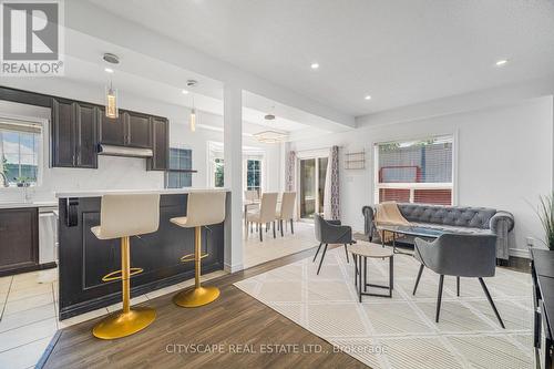 14 Redcedar Crescent, Hamilton, ON - Indoor