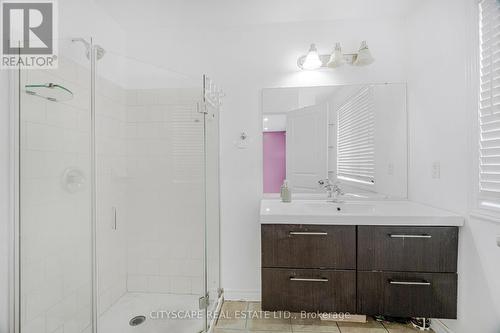 14 Redcedar Crescent, Hamilton, ON - Indoor Photo Showing Bathroom
