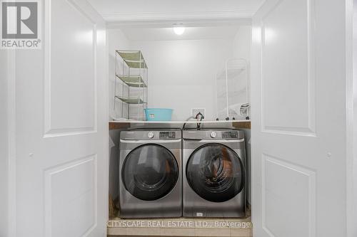14 Redcedar Crescent, Hamilton, ON - Indoor Photo Showing Laundry Room