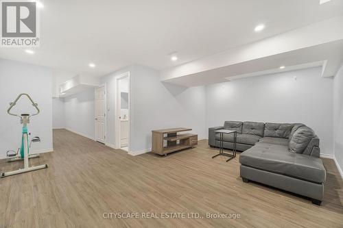 14 Redcedar Crescent, Hamilton, ON - Indoor