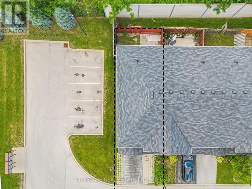 14 Redcedar Crescent, Hamilton, ON - Outdoor
