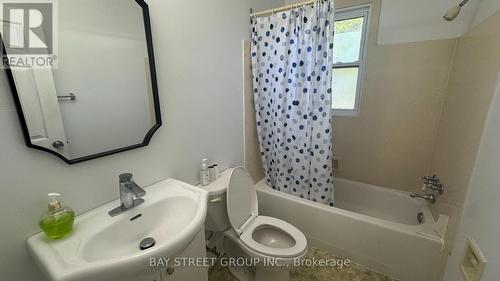 14 Macbeth Boulevard, St. Catharines, ON - Indoor Photo Showing Bathroom