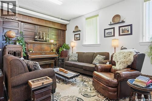 Mickleborough Acreage, Lumsden Rm No. 189, SK - Indoor Photo Showing Living Room