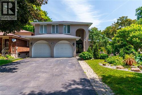 267 MEMORIAL Drive  Brantford, ON N3R 7G6