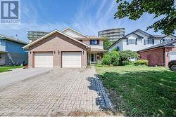 575 SPRINGBANK AVENUE N Woodstock (Woodstock - North), ON N4T 1H5