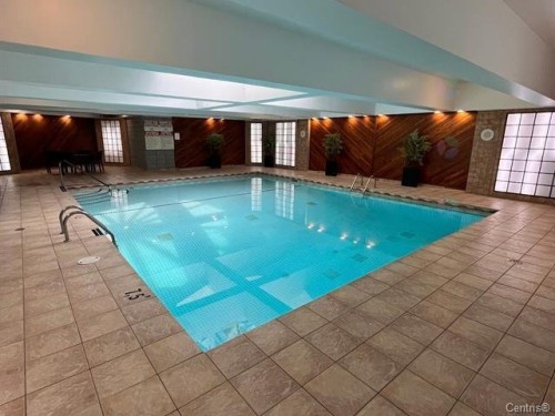 Pool - 1125-2555 Av. Du Havre-Des-Îles, Laval (Chomedey), QC - Indoor Photo Showing Other Room With In Ground Pool