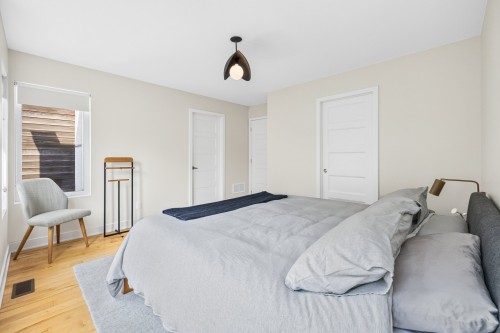 Master Bedroom - 1210 Rue Woodland, Montréal (Verdun/Île-Des-Soeurs), QC - Indoor Photo Showing Bedroom