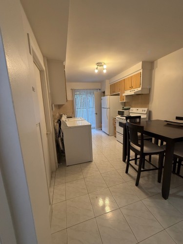 Kitchen - 8104A Rue Malouin, Montréal (Saint-Léonard), QC - Indoor