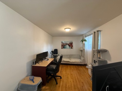 Living Room - 8104A Rue Malouin, Montréal (Saint-Léonard), QC - Indoor Photo Showing Office