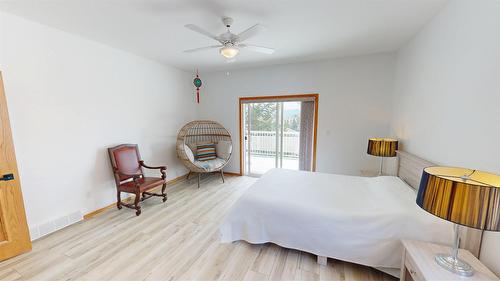 3329 Mt Fisher Drive, Cranbrook, BC - Indoor Photo Showing Bedroom