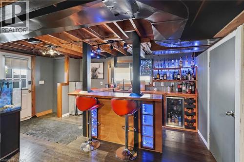 330 East 18Th Street, Hamilton, ON - Indoor Photo Showing Basement