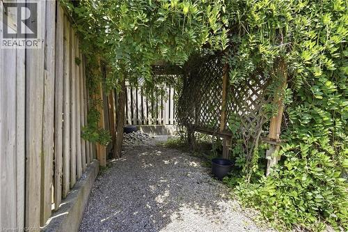 330 East 18Th Street, Hamilton, ON - Outdoor