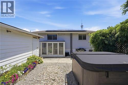 330 East 18Th Street, Hamilton, ON - Outdoor
