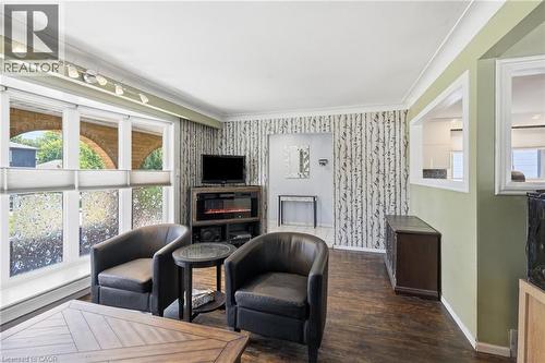 330 East 18Th Street, Hamilton, ON - Indoor With Fireplace