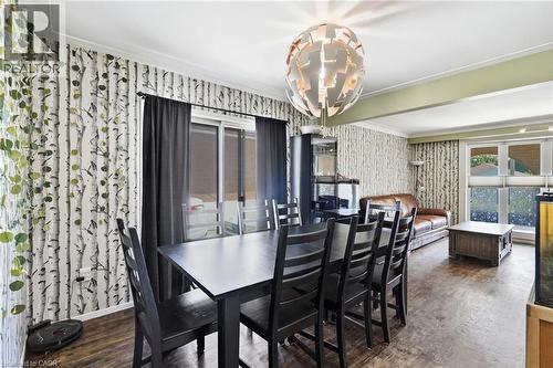 330 East 18Th Street, Hamilton, ON - Indoor Photo Showing Dining Room