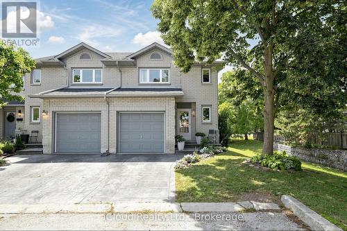 16 - 1 ROYALWOOD COURT  Hamilton, ON L8E 4Y1
