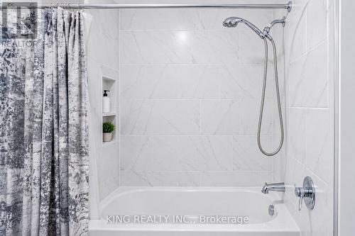 86 Cameron Crescent, Cornwall, ON - Indoor Photo Showing Bathroom
