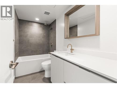 2760 Olalla Road Unit# 207, West Kelowna, BC - Indoor Photo Showing Bathroom