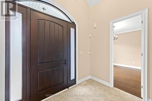 31 Munsie Drive, King, ON - Indoor Photo Showing Other Room