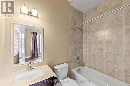 31 Munsie Drive, King, ON - Indoor Photo Showing Bathroom