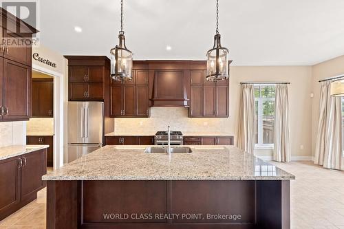 31 Munsie Drive, King, ON - Indoor Photo Showing Kitchen With Upgraded Kitchen