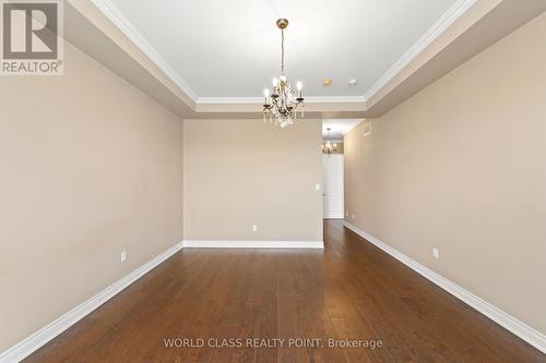 31 Munsie Drive, King, ON - Indoor Photo Showing Other Room