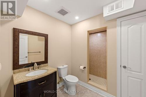 31 Munsie Drive, King, ON - Indoor Photo Showing Bathroom