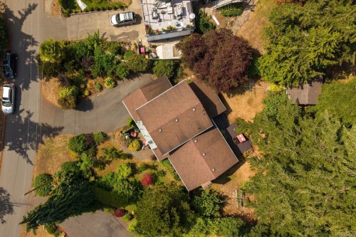 10496 Jocelyn Pl, Sidney, BC 