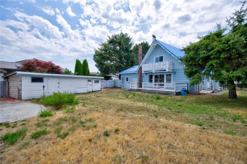 1232 Florence Rd, Comox, BC 