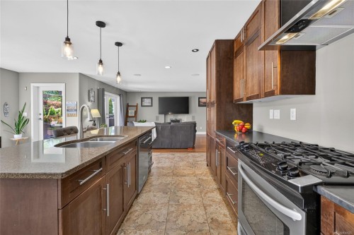 538 Edgewood Dr, Campbell River, BC 