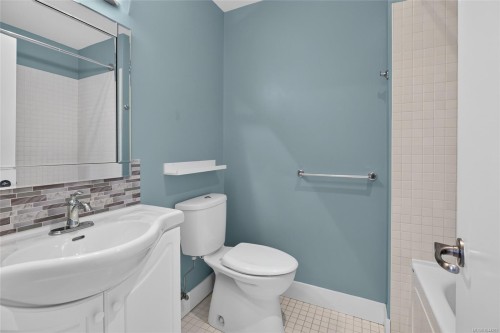538 Edgewood Dr, Campbell River, BC 