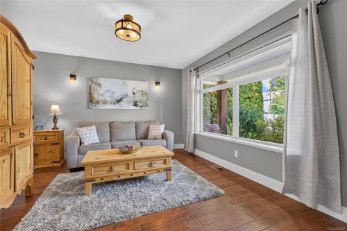 538 Edgewood Dr, Campbell River, BC 