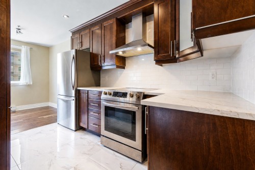 Cuisine - 205-100 Rue Barnett, Dollard-Des-Ormeaux, QC - Indoor Photo Showing Kitchen