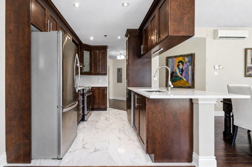 Cuisine - 205-100 Rue Barnett, Dollard-Des-Ormeaux, QC - Indoor Photo Showing Kitchen