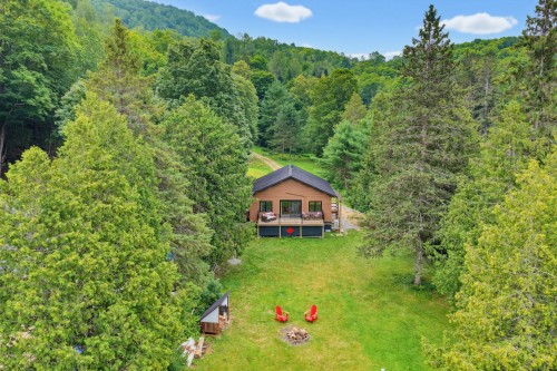 Back of Structure - 25 Ch. Clément N., Mulgrave-Et-Derry, QC - Outdoor With View