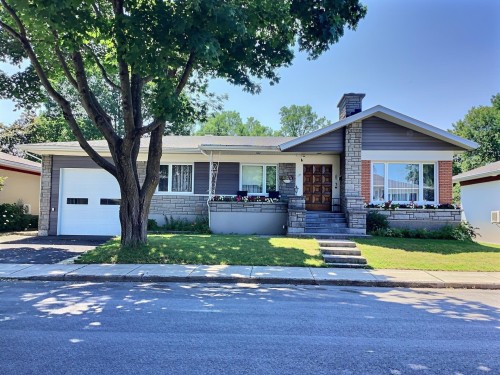 135 Rue des Saules O.  Québec (La Cité-Limoilou), QC G1L 1E3
