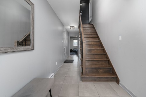 Escalier - 200 Rue Des Hirondelles, Saint-Eustache, QC - Indoor Photo Showing Other Room