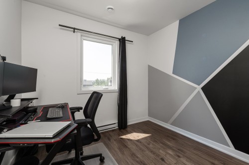 Chambre à coucher - 200 Rue Des Hirondelles, Saint-Eustache, QC - Indoor Photo Showing Office
