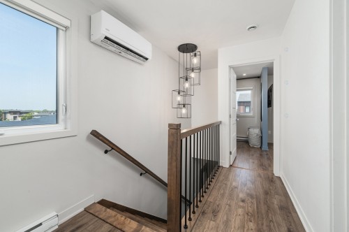 Hall d'entrée/Vestibule - 200 Rue Des Hirondelles, Saint-Eustache, QC - Indoor Photo Showing Other Room