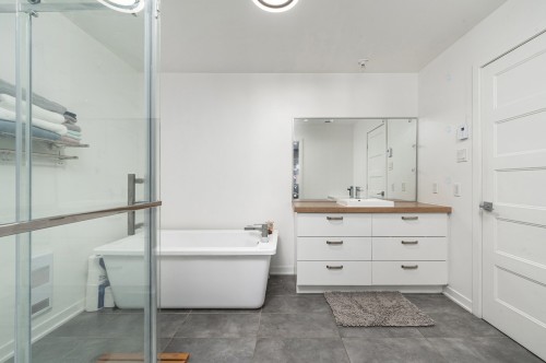 Salle de bains - 200 Rue Des Hirondelles, Saint-Eustache, QC - Indoor Photo Showing Bathroom