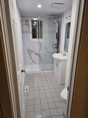 911 Rue Wilfrid-Laurier , Laval (Chomedey), QC H7V 3E9 4