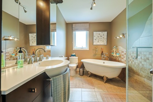 Salle de bains - 708 Ch. Pierre-Laporte, L'Ange-Gardien, QC - Indoor Photo Showing Bathroom